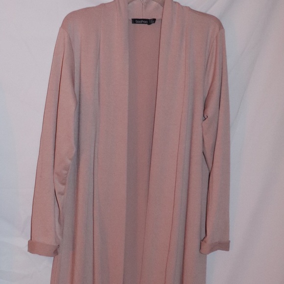 Pink Two Piece set . - Picture 3 of 3